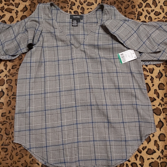 NWT Karen Kane Flutter Sleeve Top - Picture 4 of 4